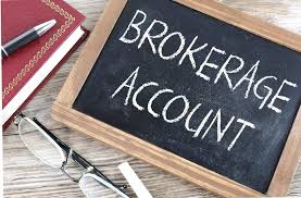 Investing in Your 401(k) vs. Traditional Brokerage Accounts: Which Is Better?